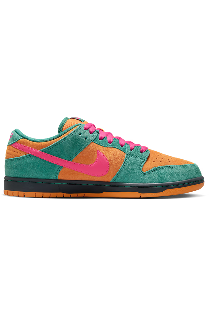 Nike SB Dunk Low Pro Skate Shoes (Green Noise/Watermelon)