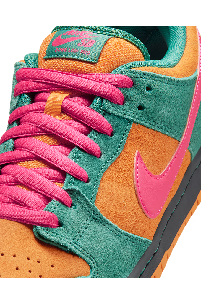 Nike SB Dunk Low Pro Skate Shoes (Green Noise/Watermelon)
